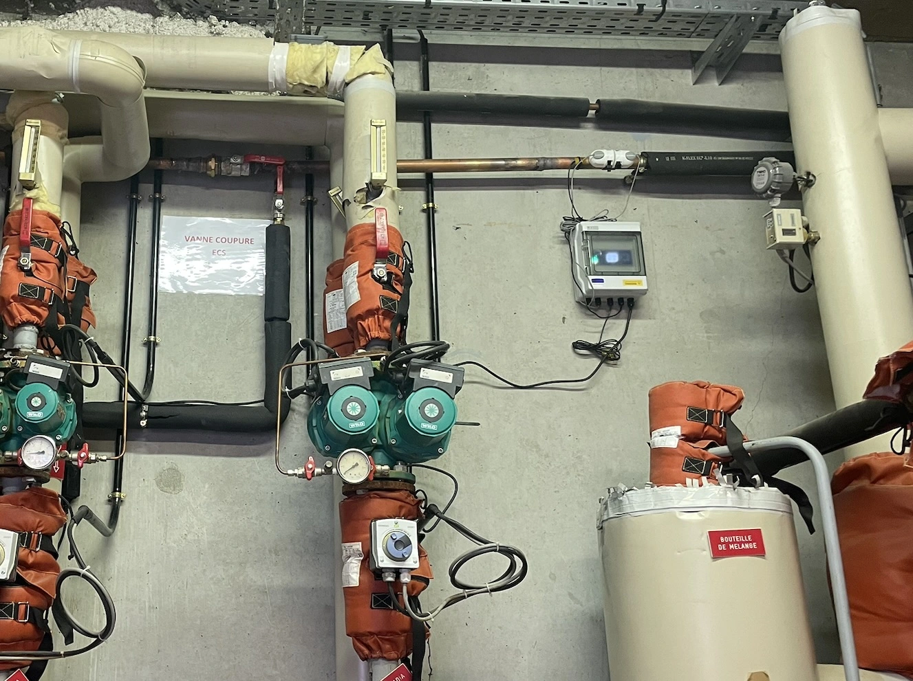 Capteur Fluid installé sur tuyauterie