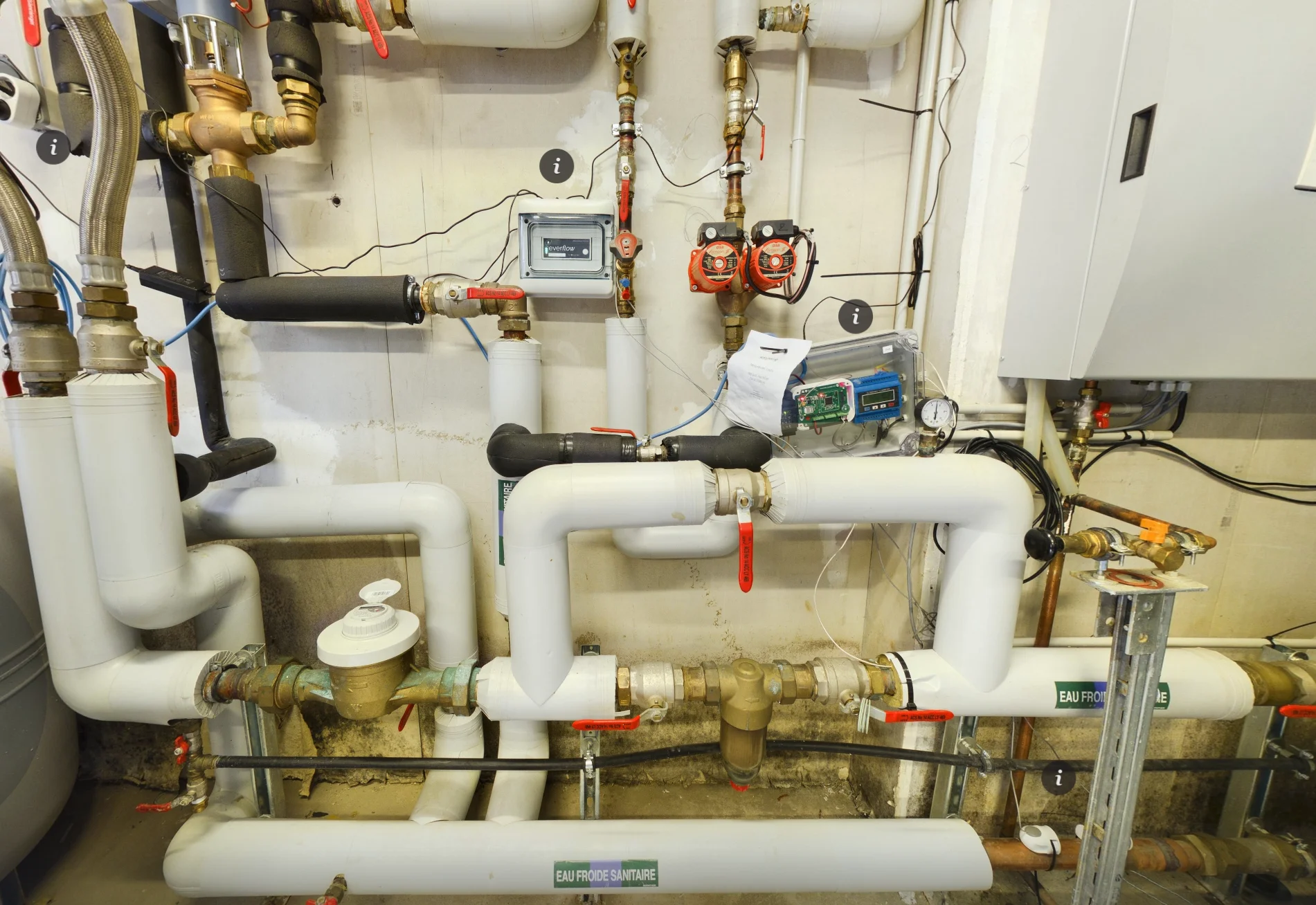 Capteur Fluid installé sur tuyauterie